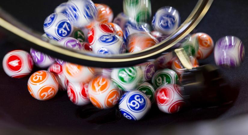 Eurojackpot: 15 és fél milliárd jól jöhet az ünnepekre, a karácsonyi ajándékokkal nem kell spórolni, ha bejön a tipped