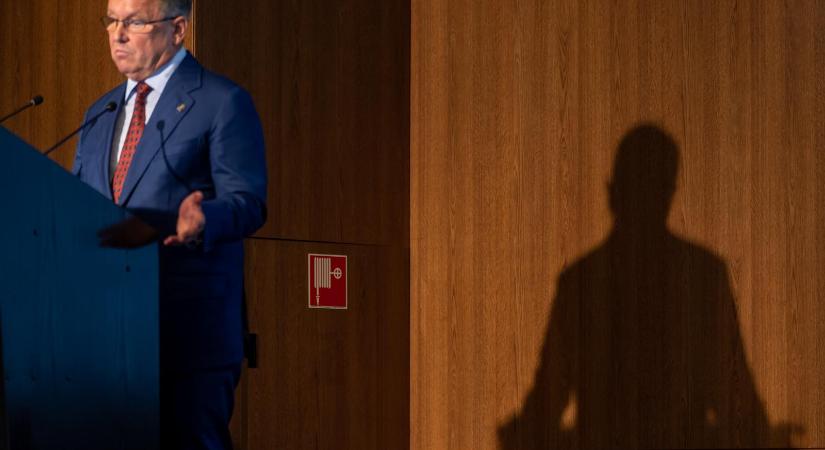 Átírt jelentések, teljes, 266 milliárdos vagyonvesztés a Matolcsy-féle jegybanki alapítványnál