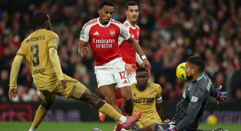 Az Arsenal kis híján elszórakozta a továbbjutást az angol Ligakupában