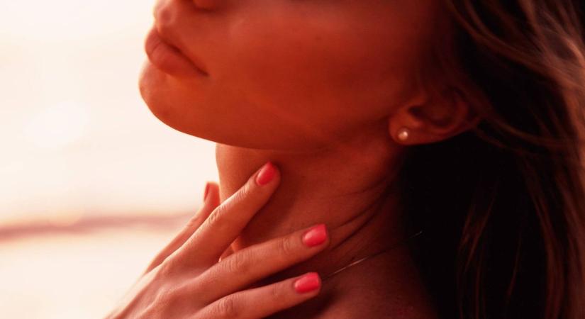 A kétméteres modell elárulta, mire vágynak a férfiak karácsonykor