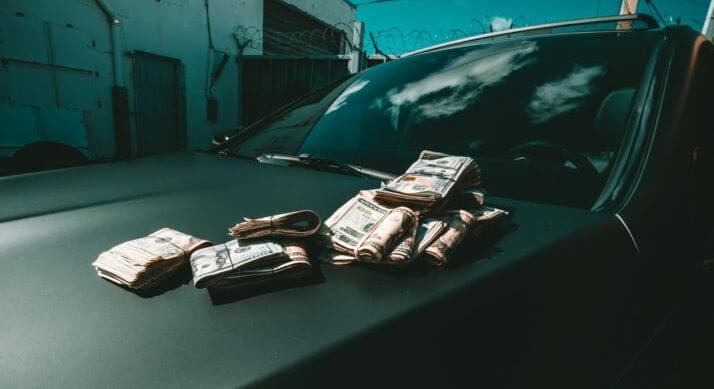 Havi 7 százalék hozamot ígért, a pénzt pedig elköltötte – 42 millióra büntette az MNB