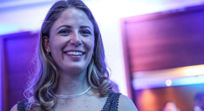 A szerelmével ünnepel, napsütésben várja a karácsonyt a magyar világbajnok