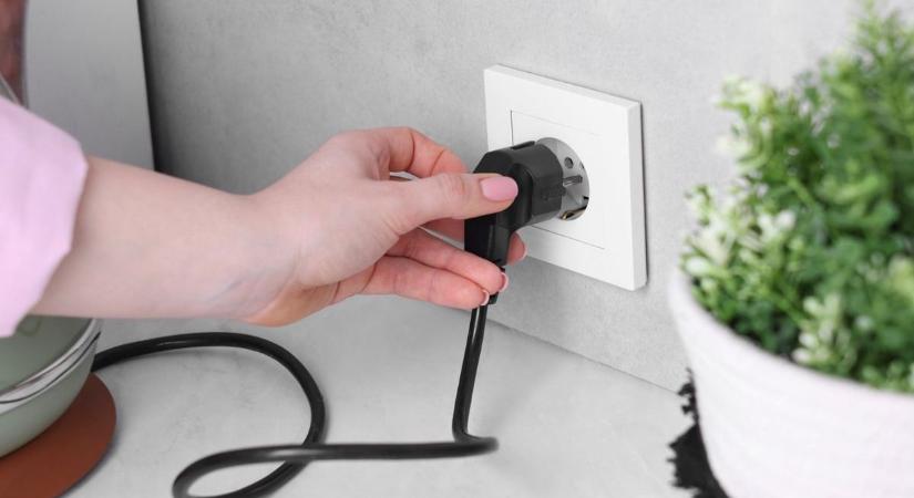 Lopott forintok a konnektorból, így lesz magas az áramszámlád