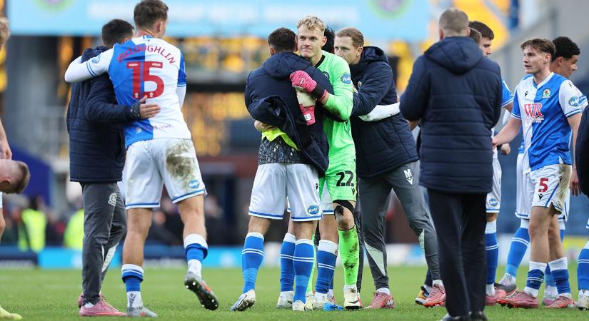 Karácsonyi kényszerpihenő – csúszik a válogatott kapus visszatérése