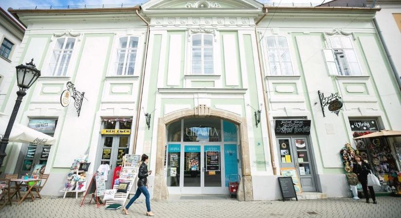 Ákos filmmaraton az egri Urániában