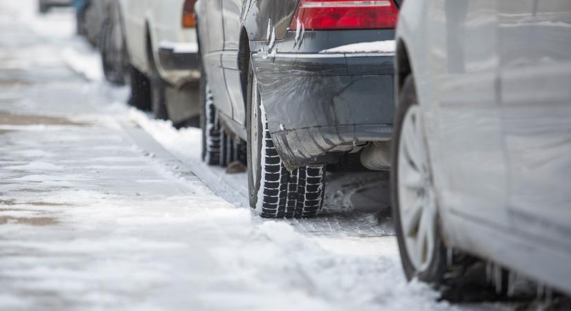 Megjött a hó, egymást érik a karambolok
