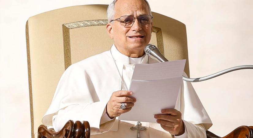 Először mutat be misét szenteste XIV. Leó pápa