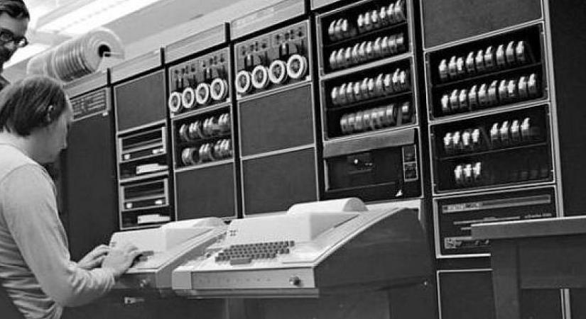 50 év után sikerült visszaállítani az első C-ben írt Unix forráskódját