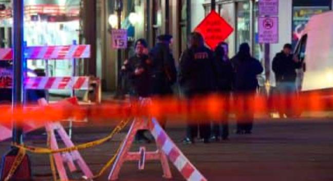 Hollandiában egy autó a tömegbe hajtott az ünnepségek alatt: közel tíz sérült