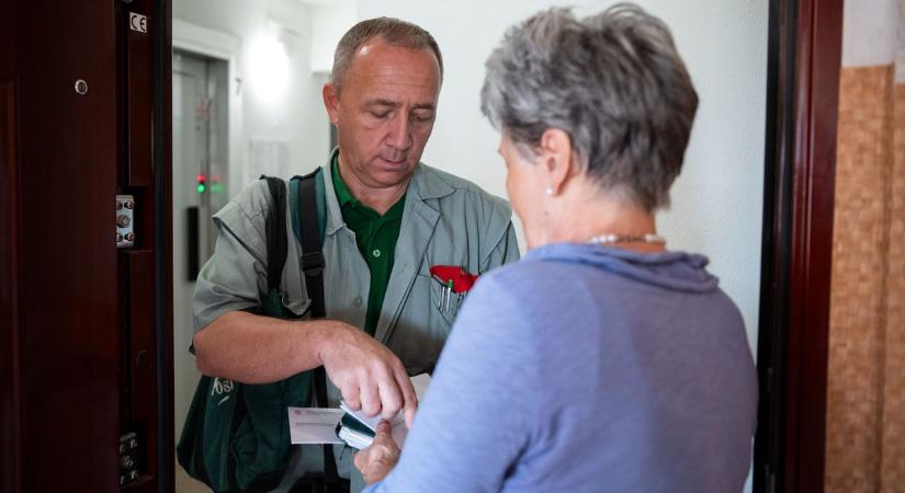 Jó hír az időseknek: mutatjuk, mikor érkezik a januári emelt nyugdíj