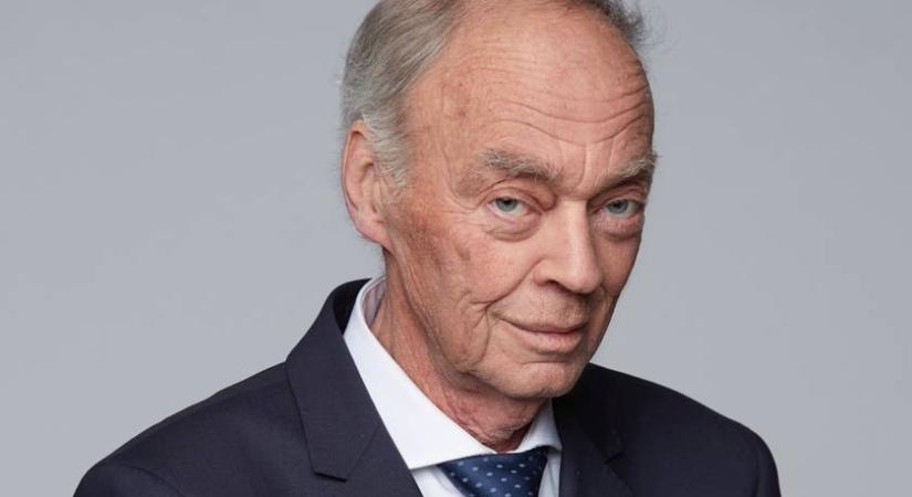 Ők Baló György ikerlányai: Vera és Sára sugárzó szépségek