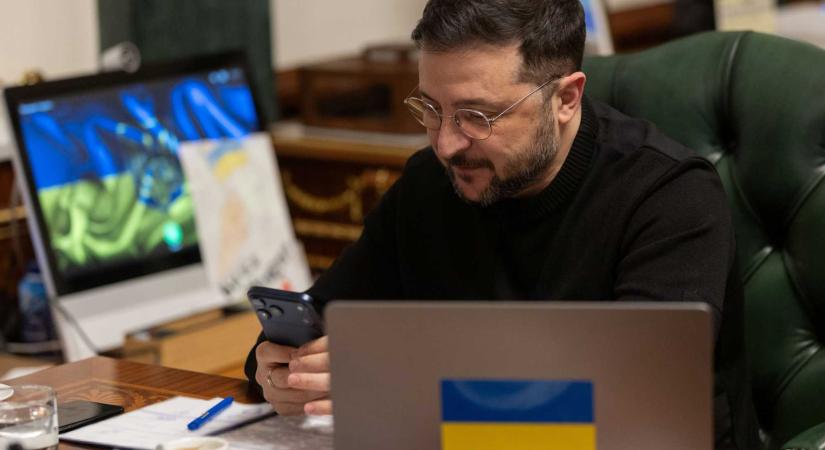 Zelenszkij kész kivonni csapatait a kelet-donyecki területekről