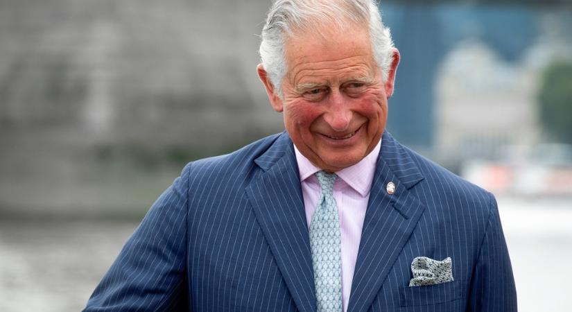 Levágta az ujjait Károly király