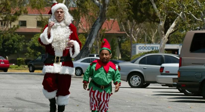 Van zsákodban minden jó, lapos üveg, lángszóró: ezek a filmes Mikulások nem csokival jönnek!
