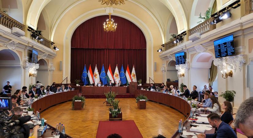 Kormányzati segélyhitel Budapestnek: itt van, kik dönthetnek a főváros pénzügyeiről