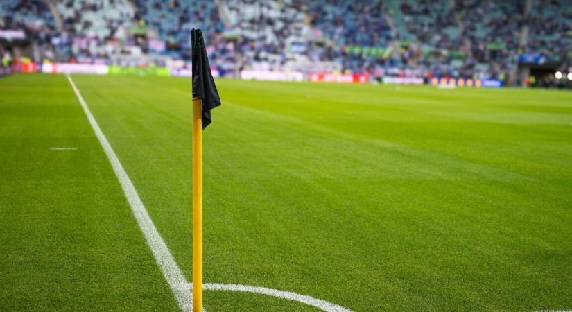 Az Ajax 19 éves sztárja megrendülten búcsúzott elhunyt barátnőjétől