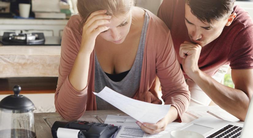 Mikor terhelheti hitelünket késedelmi kamat?