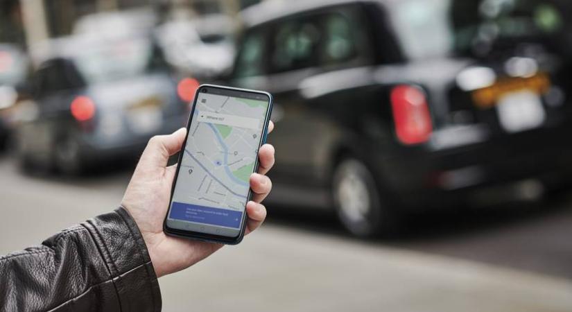 Mit jelent, ha kékre vált a pötty a telefon képernyőjén? Fontos dologra figyelmeztet