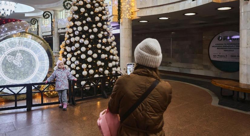 Karácsonyi tűzszünet nem lesz, Ukrajna az orosz fenyegetés árnyékában ünnepel