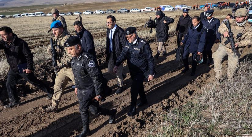 Kiderült, miért zuhant le a líbiai vezérkar gépe Törökországban