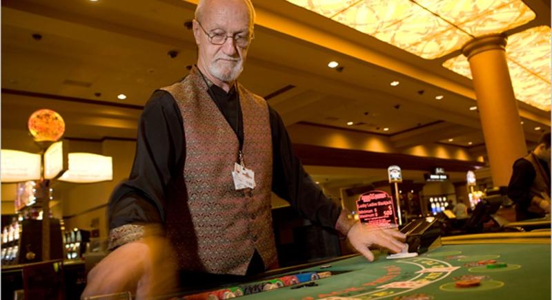 Saját előrejelzőt keres a Crypto.com: a ház az ügyfelek ellen játszik