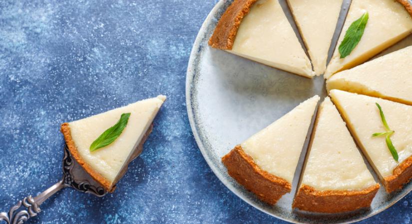 Utolsó pillanatos karácsonyi desszert – ezt a tojáslikőrös sajttortát mindenki imádni fogja