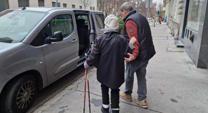 Megölelhetem, drága?