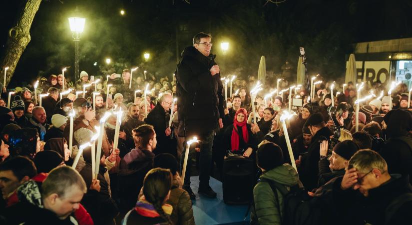 Karácsony Gergely karácsonyi üzenete: Emelkedjünk felül a fásultságunkon, a kimerültségünkön, és győzzük le a közönyt