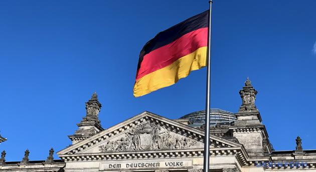 Német kormány: Ukrajnának bármilyen nemű nyomás nélkül kell elfogadnia a békéről szóló döntést