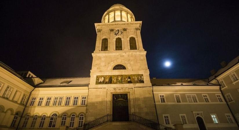 Itt lesznek éjféli szentmisék Győrben és környékén