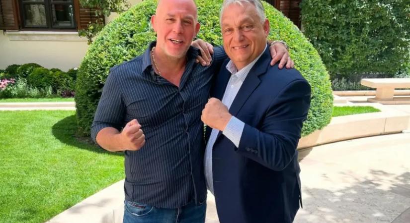 A Drogember egy ünnepi ódával lepte meg a miniszterelnököt és annak irigyeit