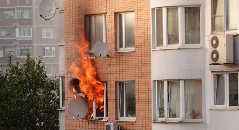 Egy lakás három-öt perc alatt teljes egészében lángolhat – Tűzvédelem (nem csak) az ünnepekre