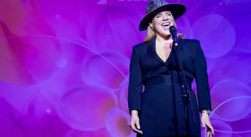 Tóth Vera és Pauli Zoltán az egész falut vendégül látja karácsonykor