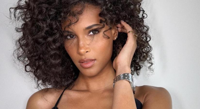 Ha Cindy karácsonyfája hatméteres, akkor is felügyeskednénk rá a csúcsdíszt