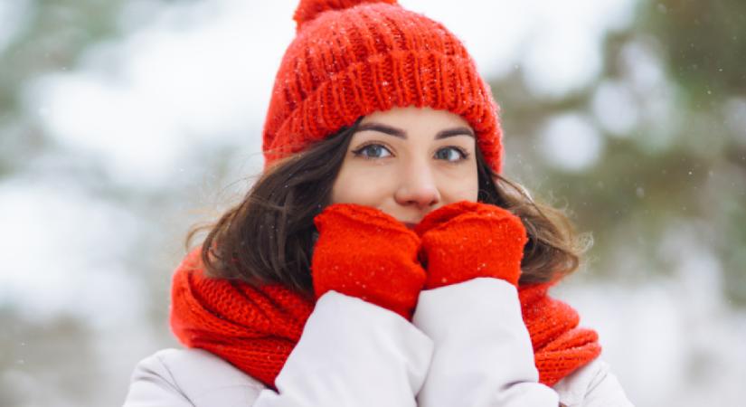 A legtrendibb téli kiegészítők - így öltözködj divatosan a leghidegebb napokon is