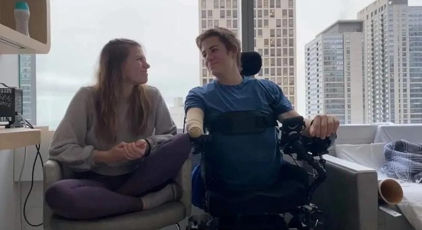 Így ünnepli a karácsonyt az a férfi, akit szó szerint kettévágott egy munkagép