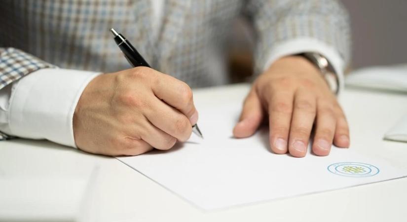 Aláírta a szlovák államfő a büntető törvénykönyv módosítását