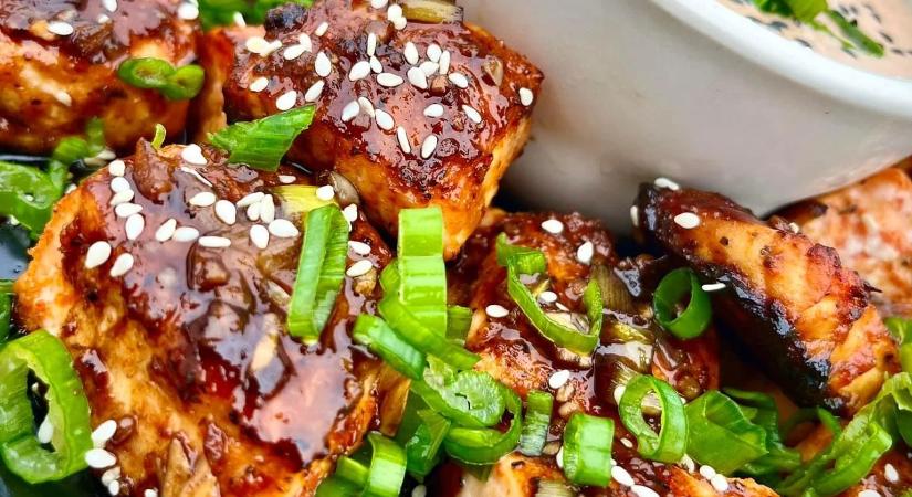 Füstölt és édes lazac falatok előételnek