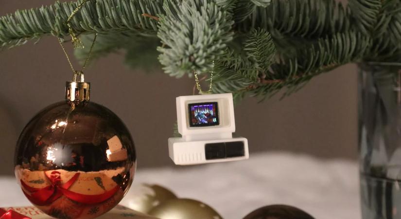 Boldog karácsonyt kíván mindenkinek az iPon teljes csapata!