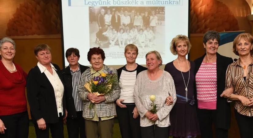 Az „elfeledett” válogatott – 50 éve lett Eb-ezüstérmes a magyar női röplabdacsapat