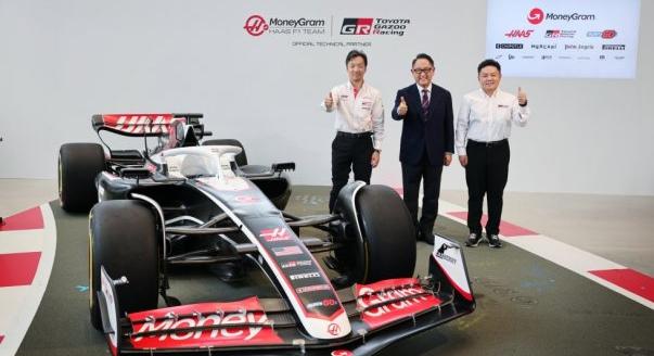 Komatsu: Nem a Toyota gyári csapata a cél