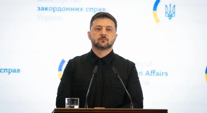 Zelenszkij karácsonyi üzenete: „kívánjunk békét, ne pusztulást”