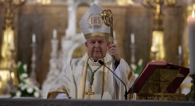 Bábel Balázs 26 éve ül az érseki székben, karácsony idején több helyen találkozhatnak vele a hívek