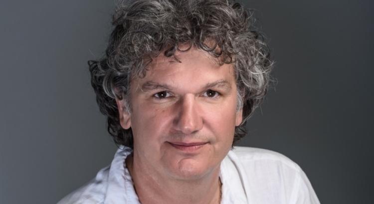 Bagó Bertalan: „Nem tudjuk eldönteni, sírjunk-e vagy nevessünk”