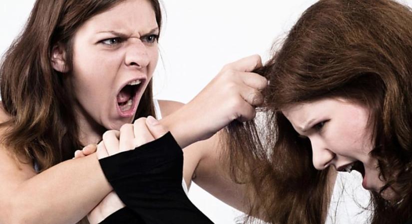 Toxikus szülők, mérgezett kamaszkor? A debreceni szakember szerint egy járható útja van a megelőzésnek – videóval