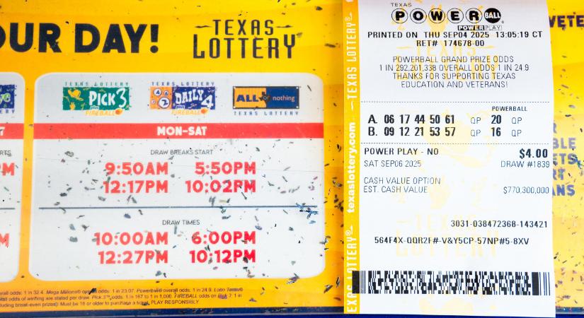 Ez ám a karácsonyi ajándék: átszámítva 600 milliárd forintot nyert egy amerikai lottózó