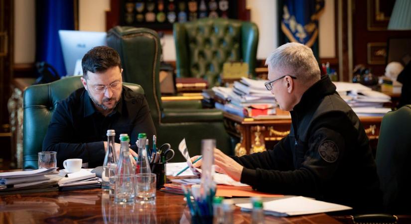 Zelenszkij: Oroszország Oresnyik rakétarendszereket telepít Fehéroroszországba és kínai űradatokat használ