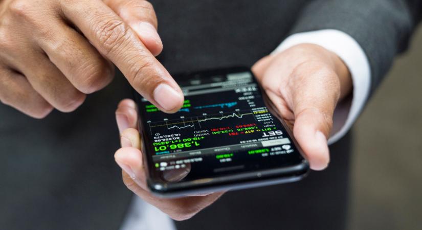 Újabb pénzügyi szolgáltató vonul ki Magyarországról karácsonykor: mi lesz így a megtakarításokkal?