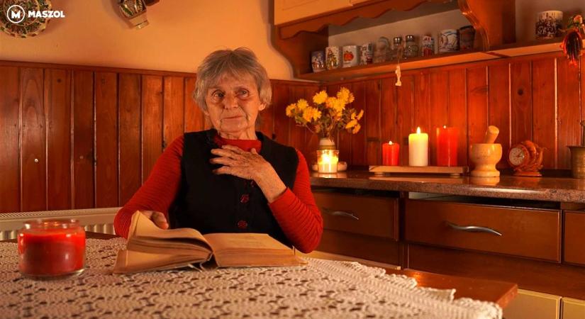 Kevesebb jutott, mégis több volt a karácsony – Marika néni a régi ünnepek csendjéről és szépségéről (VIDEÓ)