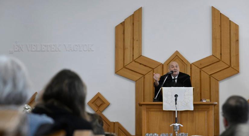 Steinbach József: Jézus képes mindenféle életvihar közepette is csendességet teremteni